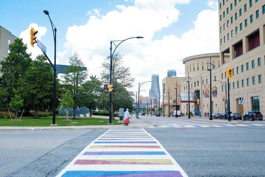 Mississauga_Downtown_3000662845-3