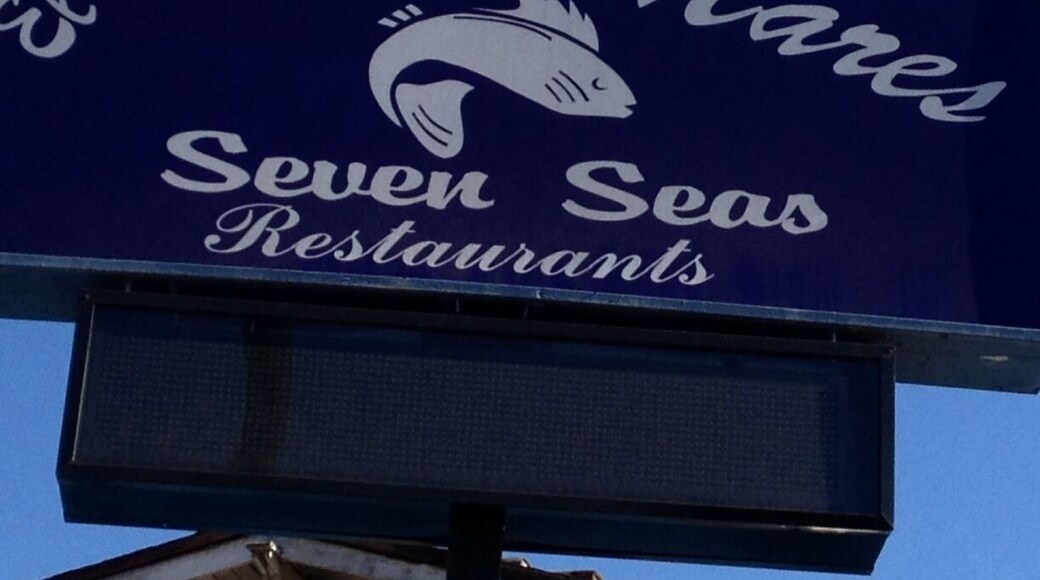 I love the roadside stands in LA for tacos! Enjoyed this one with some October sunshine.