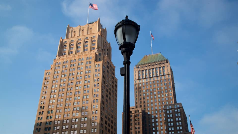 Downtown Newark showing a skyscraper and a city