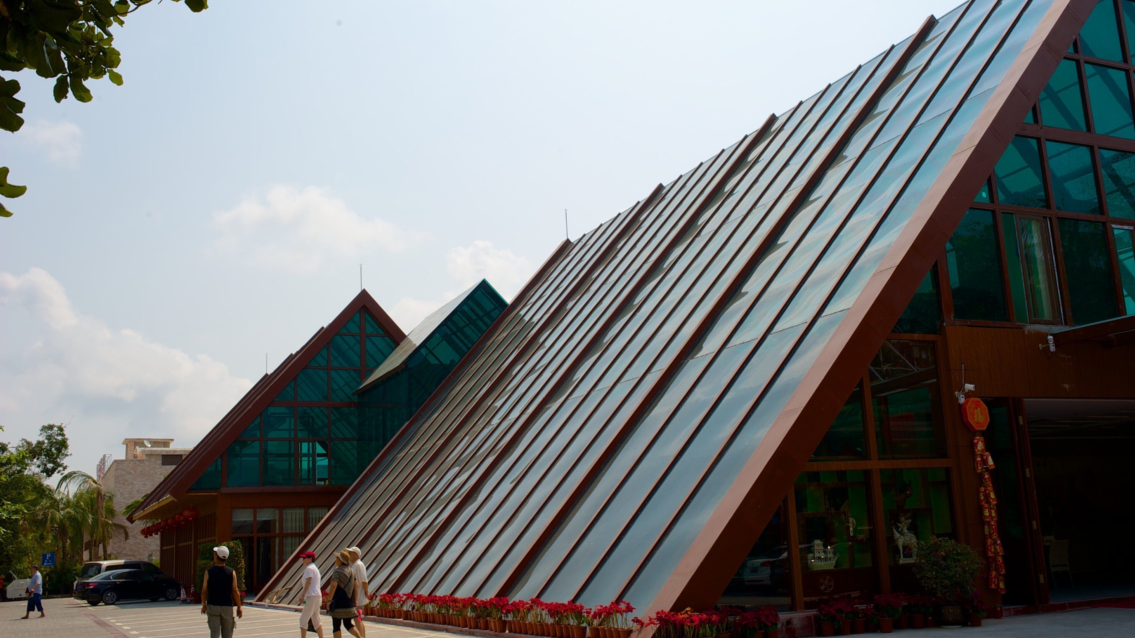 Jiyang which includes street scenes