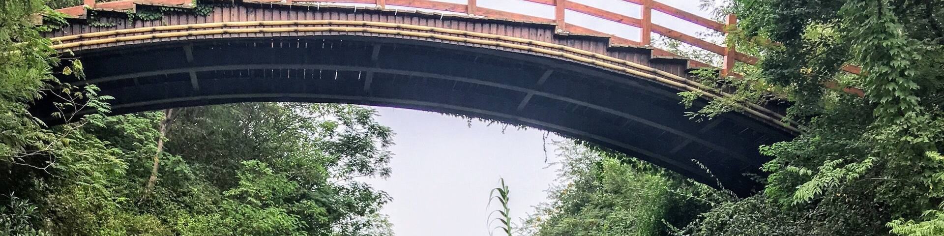 Nice scenic trails in this park not far from downtown.