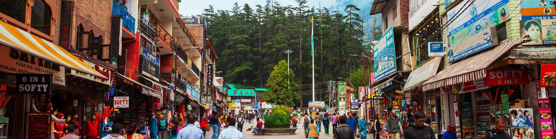 Mall main street in Manali, India