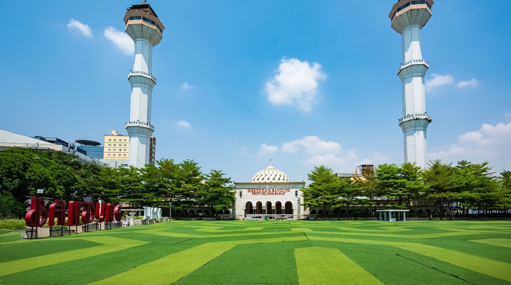 Bandung, Indonesia - 2 Nov 2023: Alun-alun Bandung (Bandung Town Square) with iconic Masjid Raya Bandung (Bandung Grand Mosque)