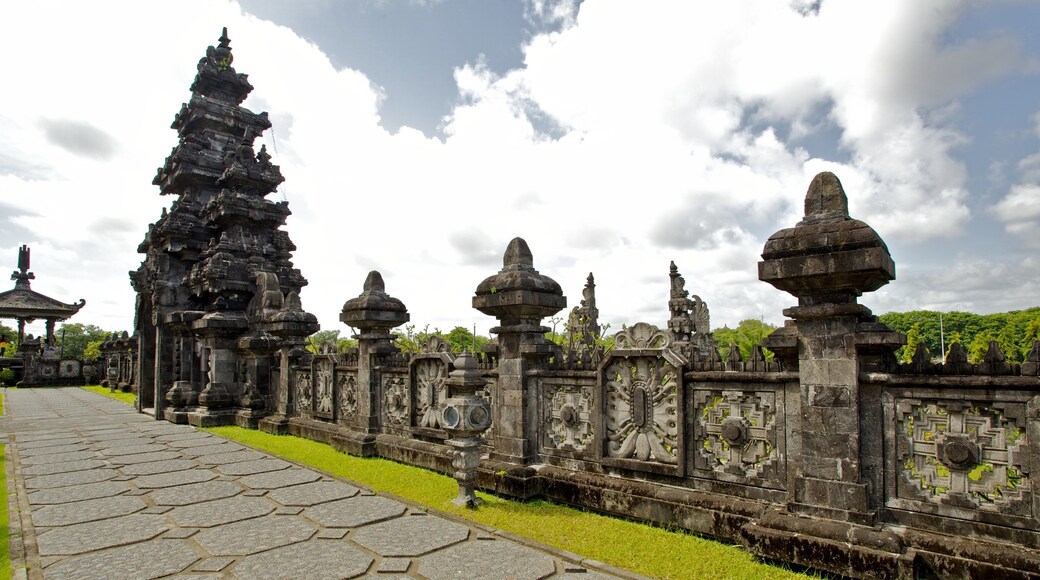 Panjer featuring heritage elements