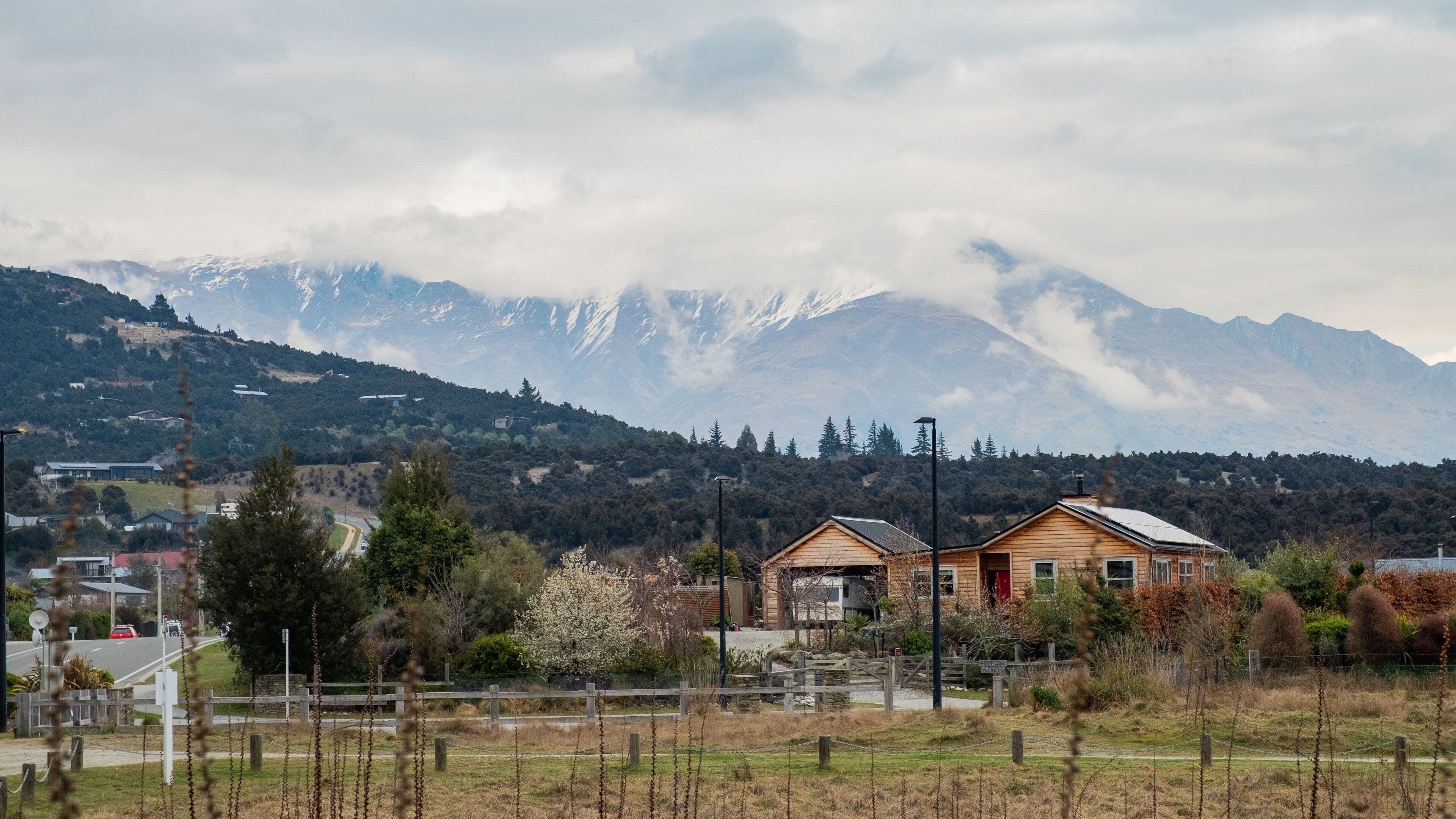 Albert Town featuring a small town or village