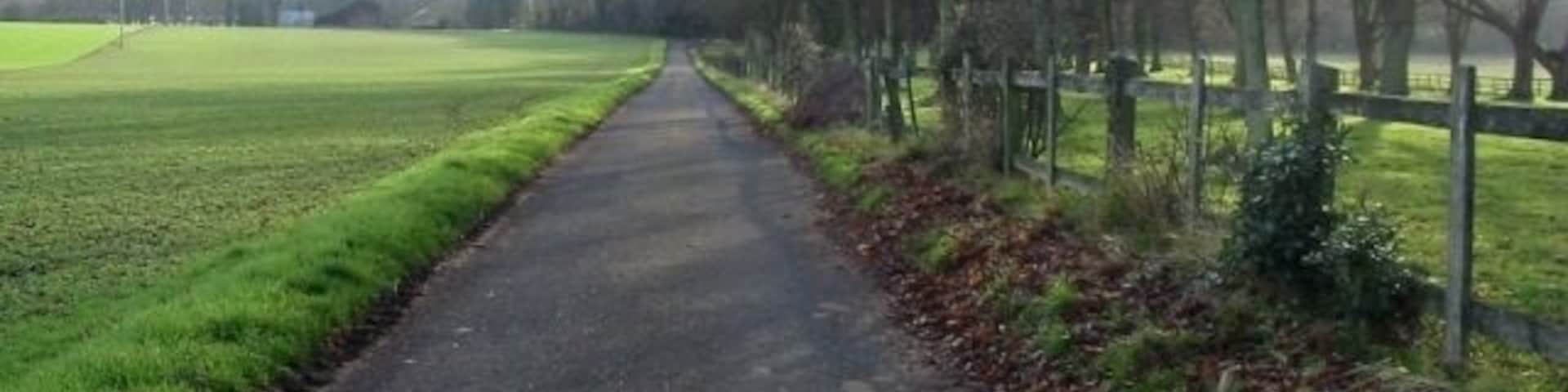 Road to Knowlton Court