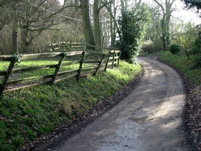 Private road to Knowlton Court