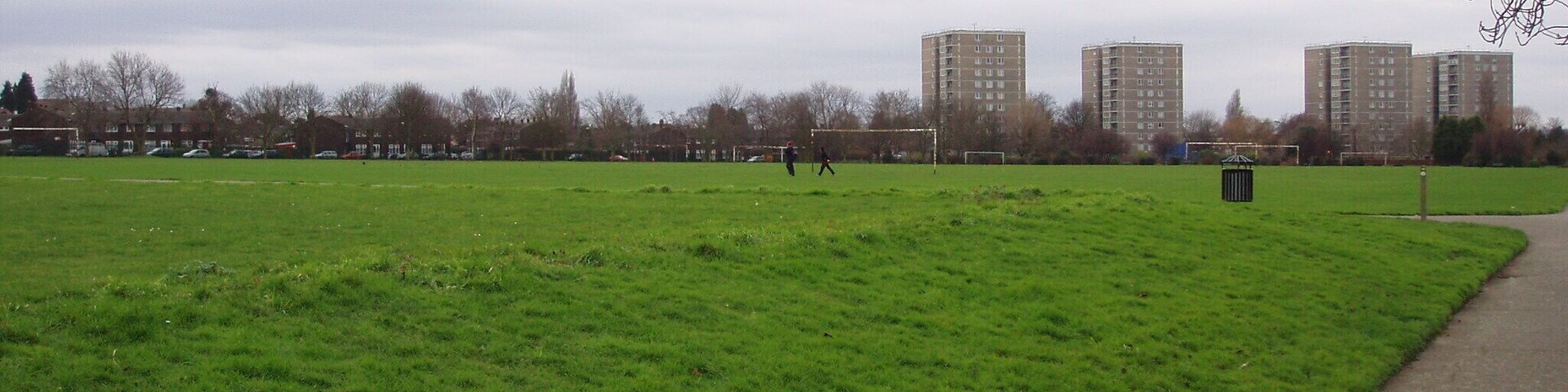 A park, in southeast London. That's it really: nothing special. Photo taken February 2008. Owner: London Borough of Greenwich.