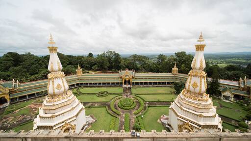 หนองพอก