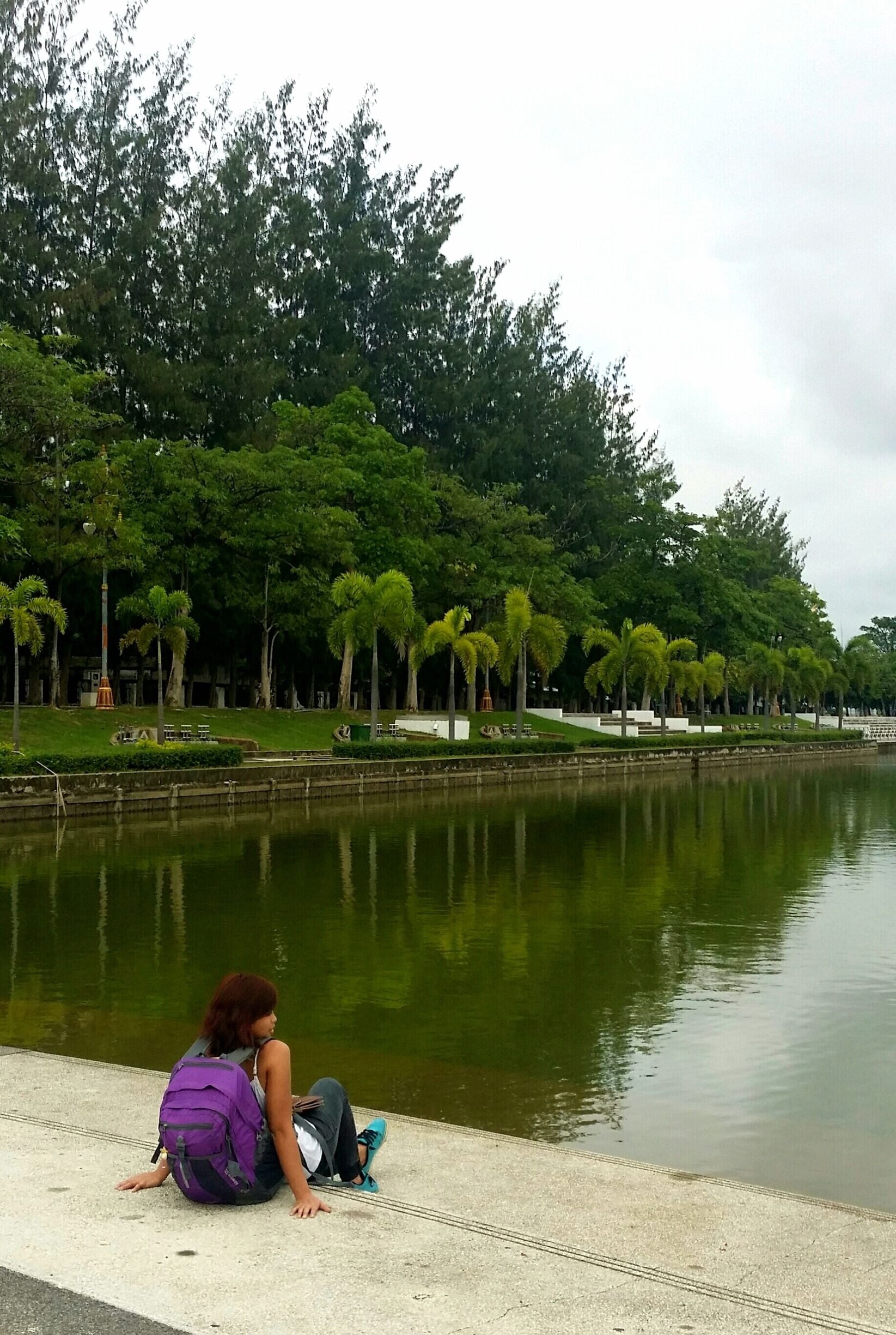 Heading to Laos, we stopped at Udon Thani to have our breakfast and walk around the town.