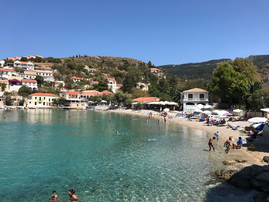#BeachTips Assos beach is a beautiful spot for a refreshing dip in the crystal clear waters which surround the stunning island of Cephalonia. This small village has one of the largest castles in Greece which was commissioned by the Venetian Senate in 1593.