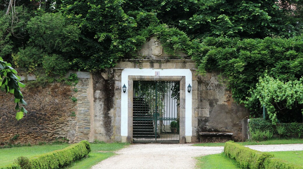 Portal de entrada ao Pazo de Orto. Orto de Arriba, Orto, Abegondo.