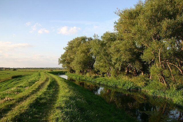 Soham Lode at Barway The Lode continues northward beyond Barway Bridge, before joining up with the River Great Ouse.
