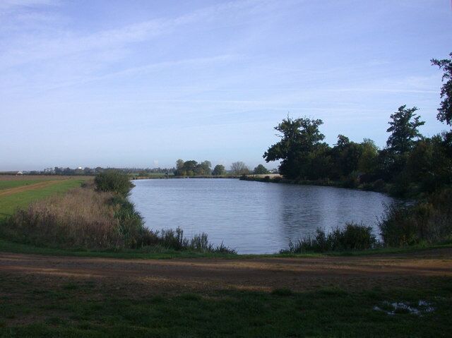 Reservoir near Highflyer's Farm It appears to be an angling venue.