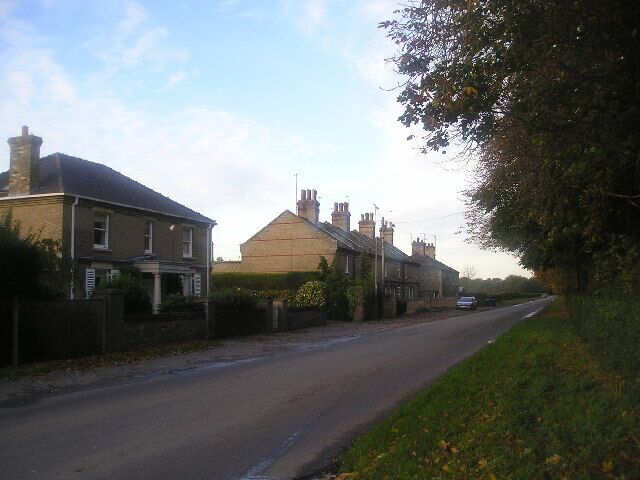 Cotton End Road. Looking NE, with Exning behind