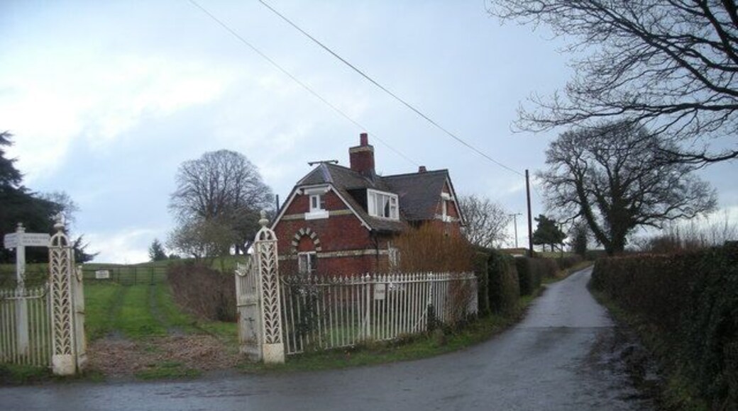 Driveway to Isle Park Farm