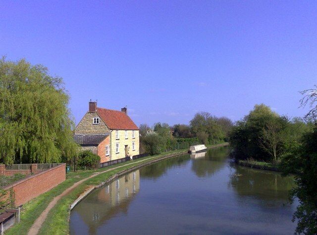 The Wharf, Great Linford Old building on the canal at Great Linford viewed from the bridge.