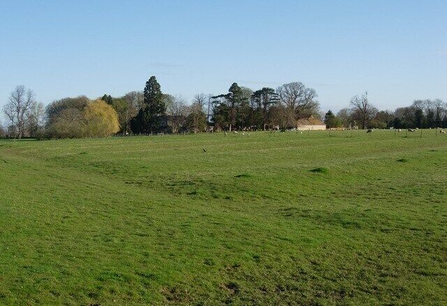 Ridge and furrow These ridges were created by ploughing patterns in the Middle Ages. Since then the area has been grazed and not ploughed, preserving the relief. Few such areas are left in this predominantly arable area.