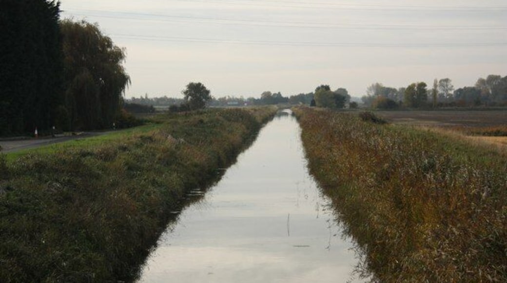 Counter Drain Looking SW from South Fen Road bridge at Tongue End