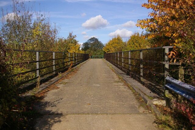 Footbridge over A21. This footbridge was built in 1986 to take the Chelsfield to Knockholt station footpath over a new stretch of A21 (see 1021760 and 1021761).