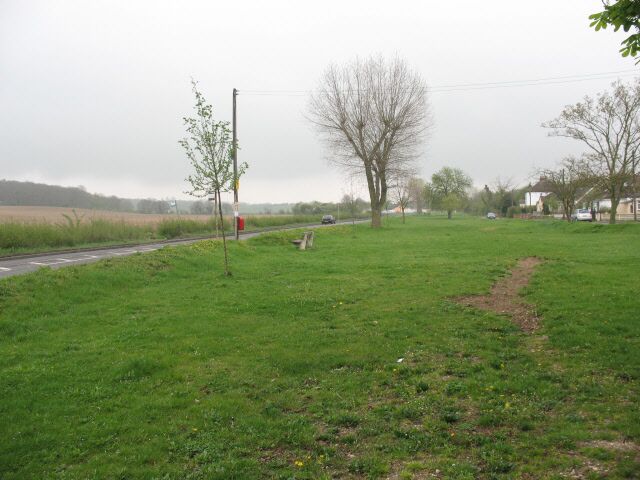 Green Street Green The green referred to in the name is presumably the wide verge to the road here (and further east, on both sides).
