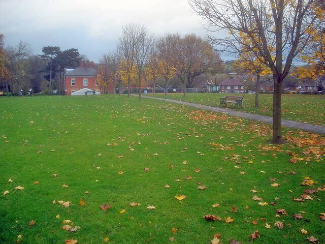 Mansfield Road Recreation Centre With the children's playground and Durban House at the bottom.