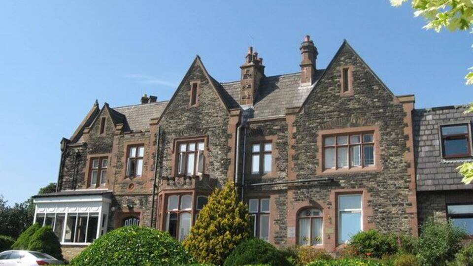 Fairfield Independent Hospital, Crank