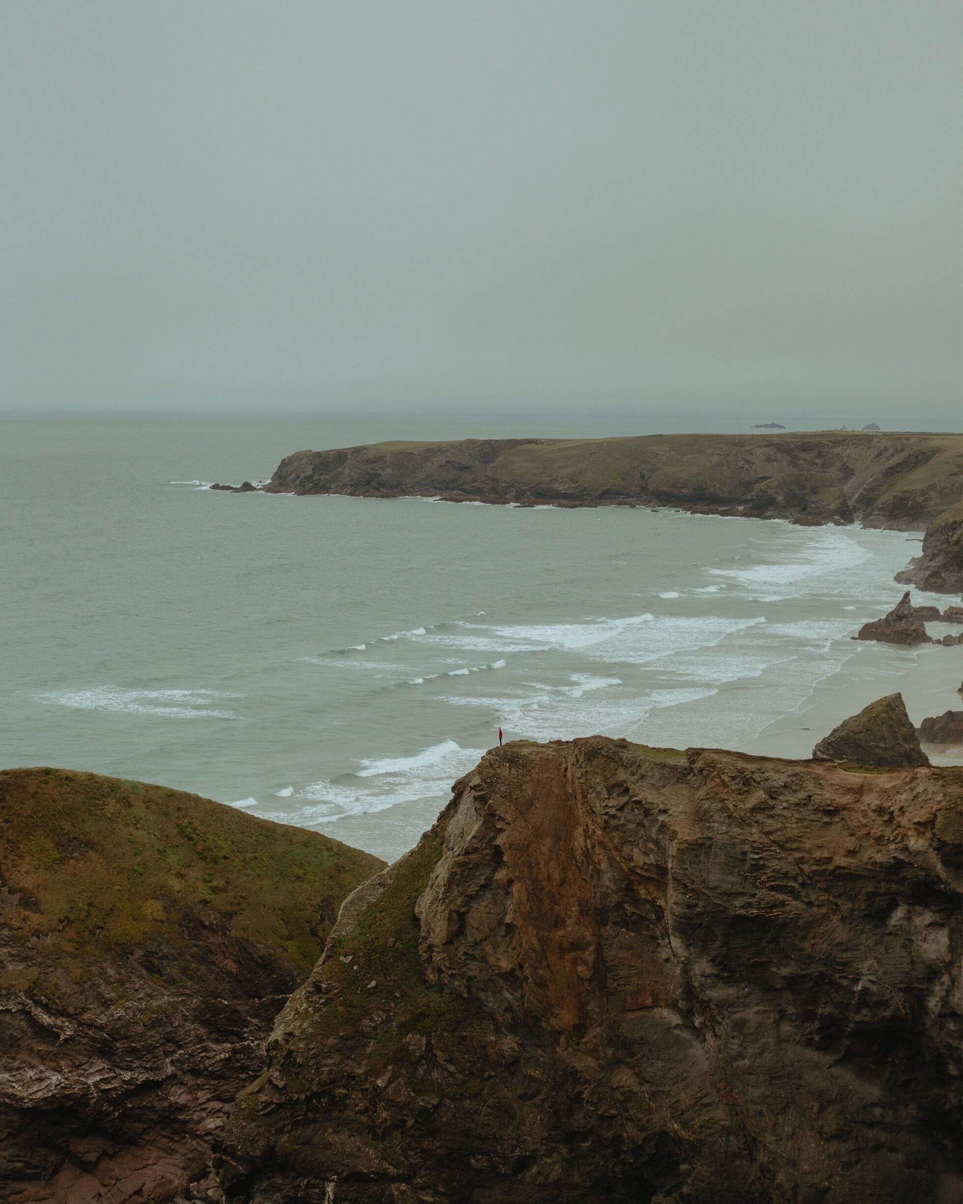 Moody mornings on the Cornish coast. #takeahike
