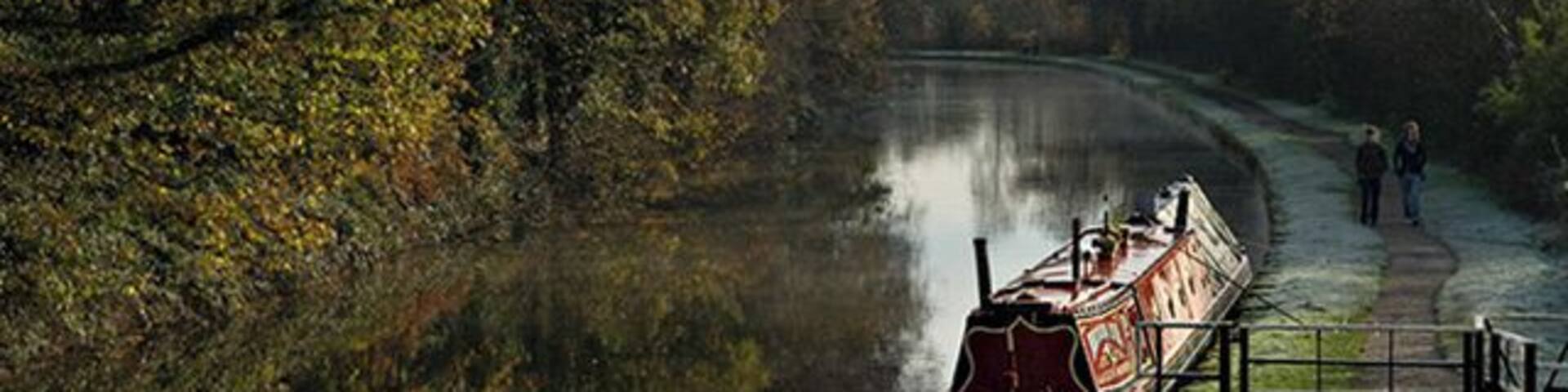 Leeds & Liverpool Canal from Gathurst Bridge Taken on a frosty November morning