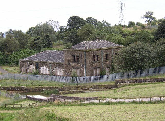 Ruined buildings at Watergrove Reservoir, Wardle. I had forgotten how recent this reservoir is until I saw that it is not on the 1940s OS map. These derelict buildings look older, but are not on the 1937 map so might be former waterworks offices and treatment plant.