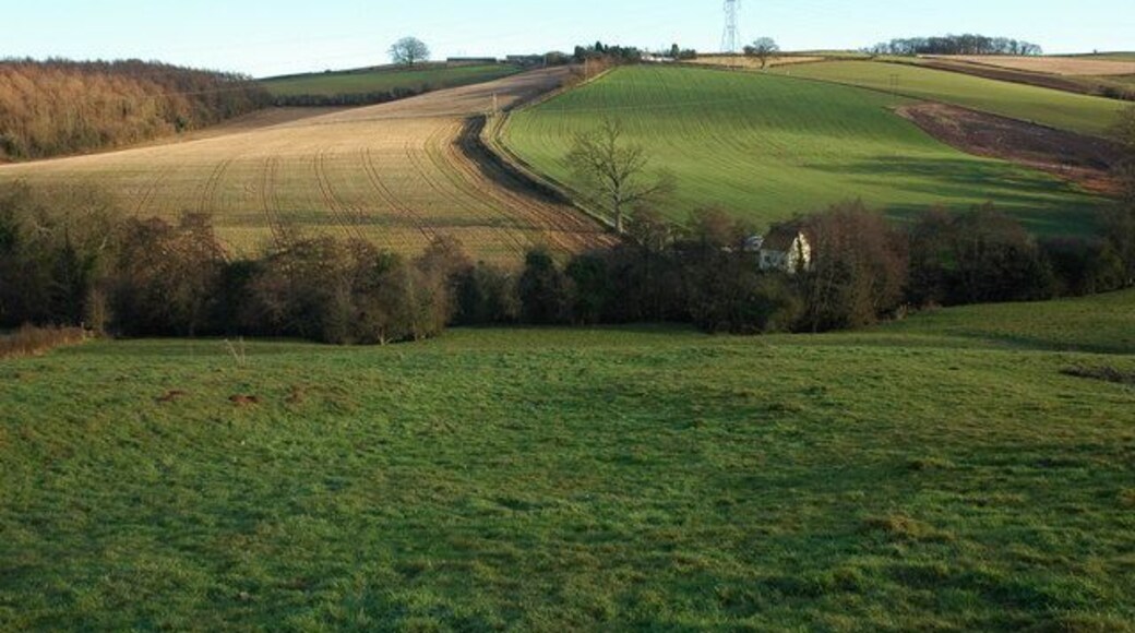 Farmland below Ramsden Farm In the bottom of the valley is Tar's Mill Cottage. A footpath descends to the cottage and then climbs the opposite side of the valley, firstly through a field and then it follows the track up to Ramsden Farm on the skyline.