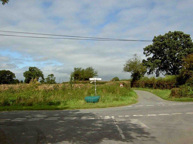 Swinhay Lane cross roads
