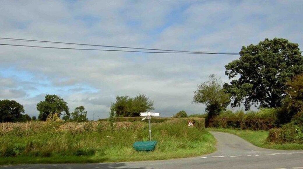 Swinhay Lane cross roads