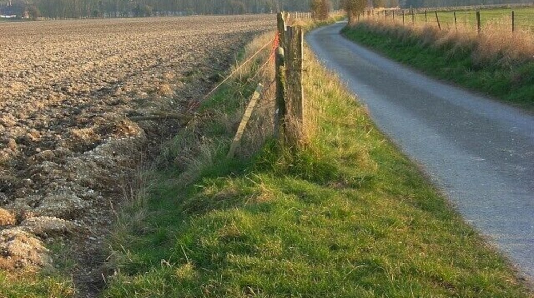 Farmland, Chitterne Arable field beside the bridleway that drops down to the northern end of the village from Imber Range.