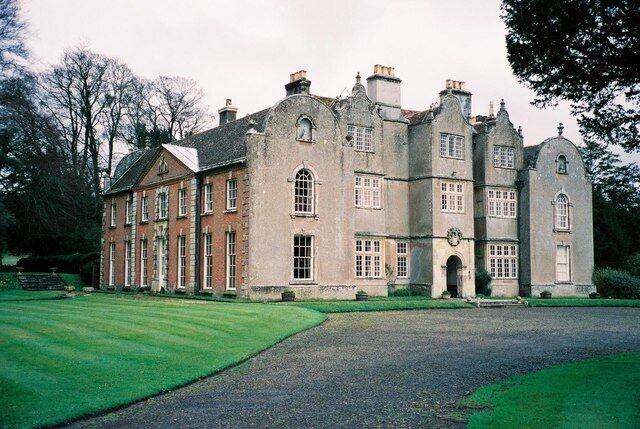 Edmondsham House