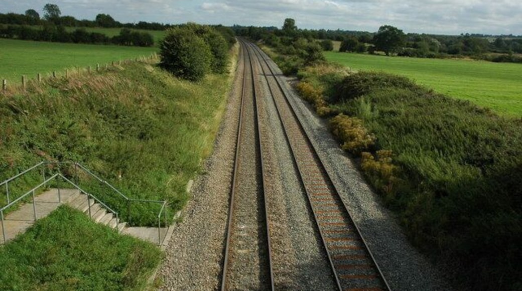 The Cotswold Line, Evenlode View to the south of the Cotswold line from the railway bridge to the south of Evenlode.