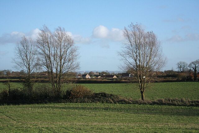 Hemington: near Faulkland Looking east-south-east towards cottages on the A366 Norton St Philip road. The Westbury White Horse is just visible on the far hill, over the border in Wiltshire