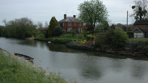 Canal side house, Hardwicke This canal side house on the Gloucester and Sharpness Canal used to be the site of a bridge, there is a Bridge keeper's cottage on the opposite bank.
