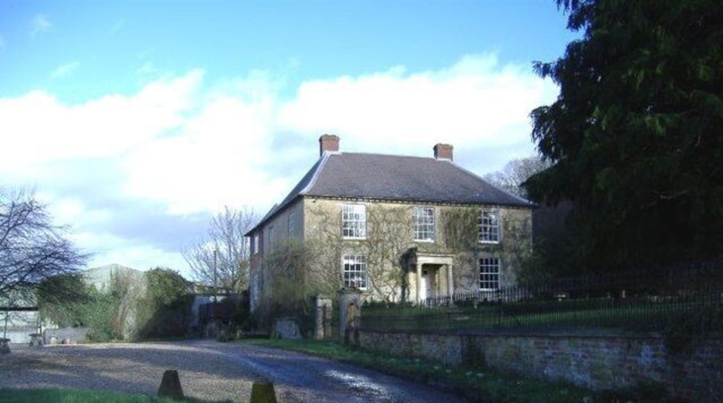 Cliffansty House Nestled in the shadow of the Clevancy Hill escarpment.