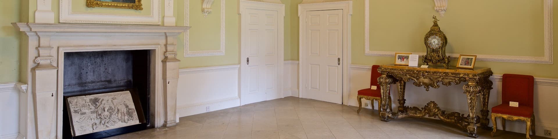 Lydiard Tregoze showing art, heritage elements and a house