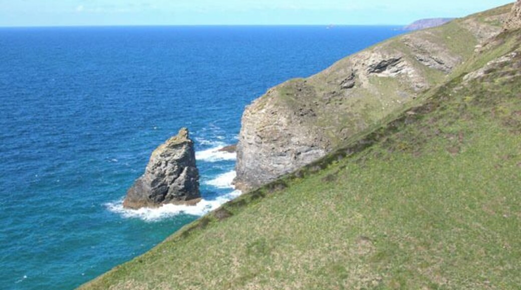 Diamond Rock. Diamond rock is a pointy diamond-like shaped rock which can be seen when heading from Portreath.