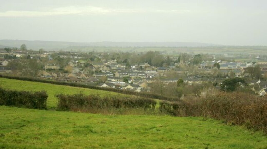Paulton from Paulton Hill. Turning left from 1086343 gives a view of central and southern Paulton. An entry from Charles Wesley's journal 1748: Tues., October 25th. I rode to Paulton, where my horse cast me to the ground with such violence, as if I had been shot out of an engine. I lay breathless for some time.set me on the horse, and led me to Bristol; got a Surgeon to dress my arm and hand, which were much bruised, and my foot crushed. copied from: http://www.visionofbritain.org.uk/text/chap_page.jsp?t_id=C_Wesley&c_id=26&p_id=13136#pn_17