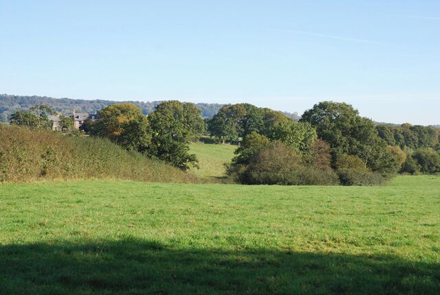 Footpath towards New Leaze Farm