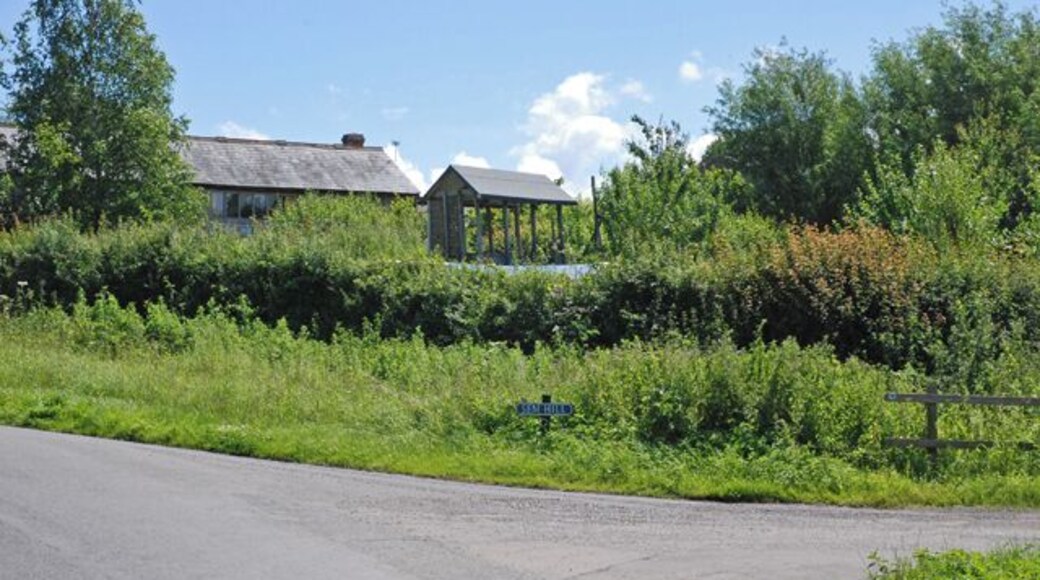 Sem Hill Well, the junction to Sem Hill. Which does not seem to be much of a hill. Maybe just a name for the posh end of Semley.