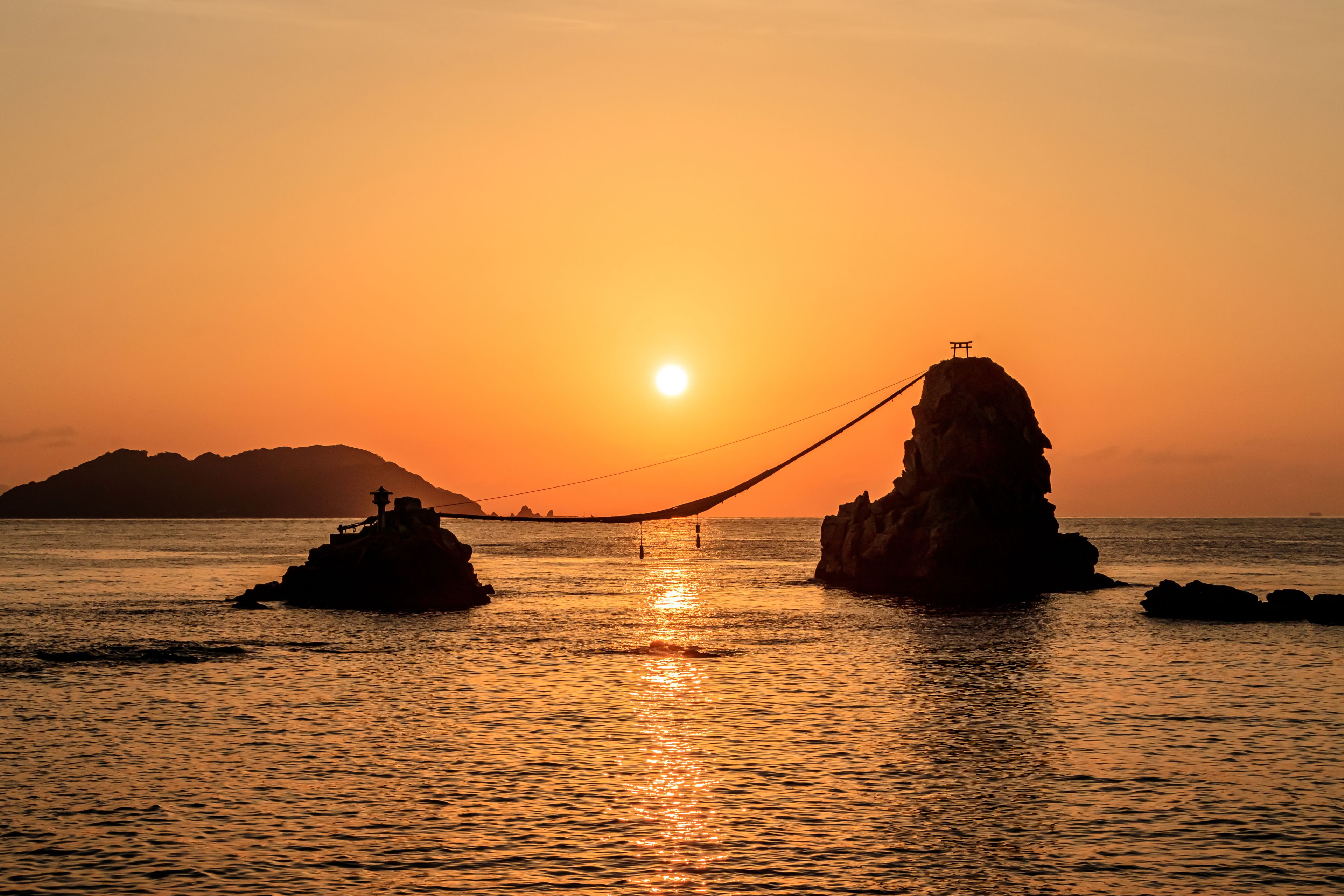 ビシャゴ浦 姉妹岩と日の出　大分県佐賀関　Bisyagoura and sunrise Ooita Pref Saganoseki	