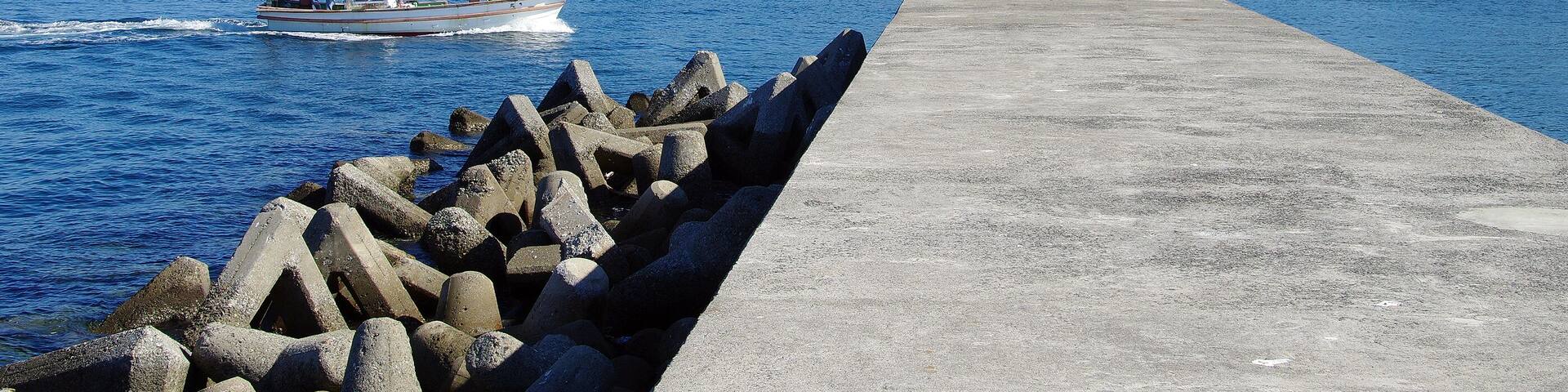 加太港の朝 (Kada Port in the morning) 21 Aug, 2013