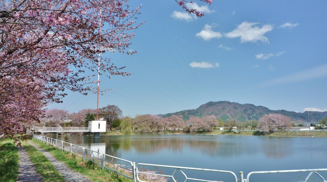Lake Senroku, Mount Hirao.