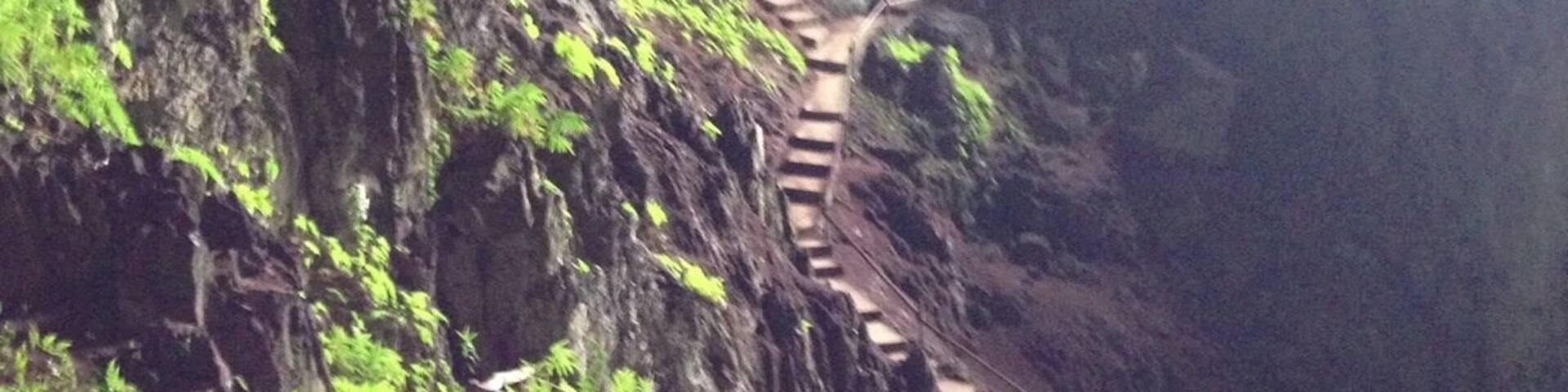 Take time to explore a little further than Kuching. Drive towards Bau and you will find 3 attractions not far from each other. The blue lake, wind cave and fairy cave (in this picture). Sport shoes a must and flashlight too. #hiking