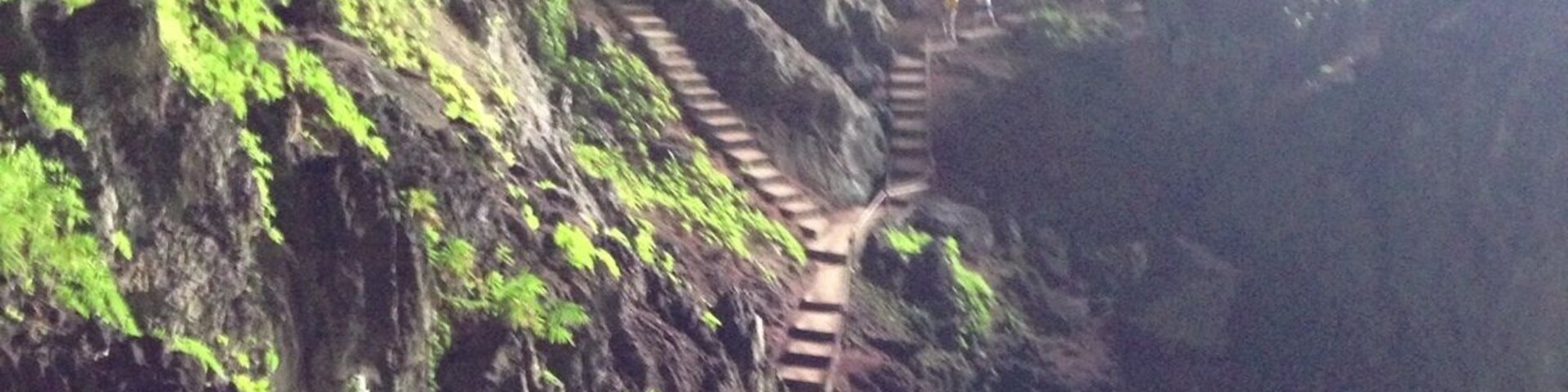 Take time to explore a little further than Kuching. Drive towards Bau and you will find 3 attractions not far from each other. The blue lake, wind cave and fairy cave (in this picture). Sport shoes a must and flashlight too. #hiking