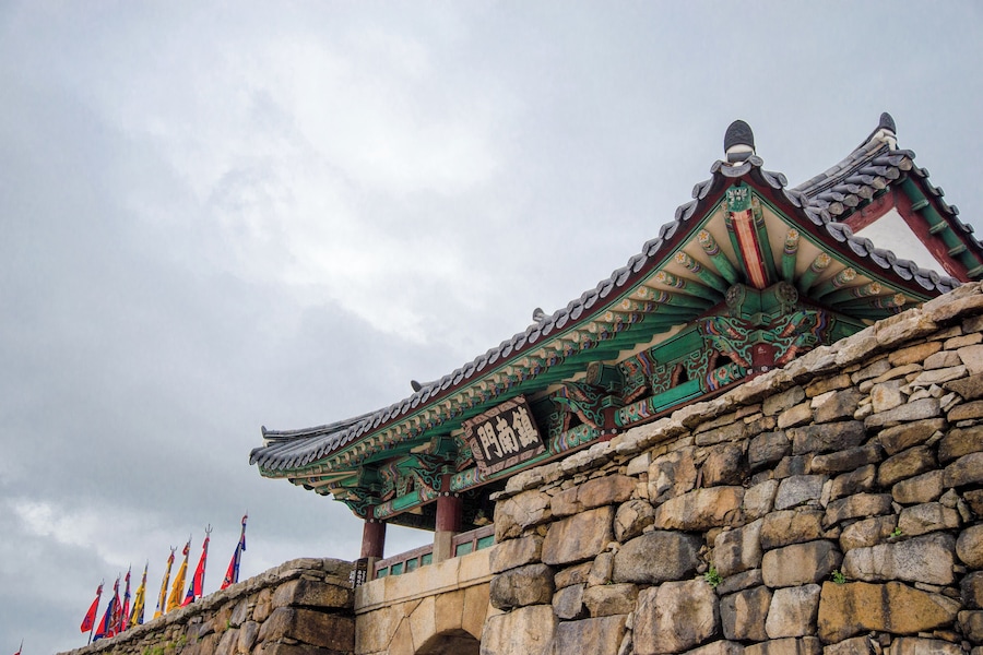 This media shows the cultural heritage monument in South Korea with the number: